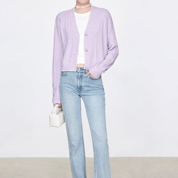 CHICJOC Italian Yarn Eleganza Couture Cardigan: A Symphony of Style and Comfort - Picture 2 of 16